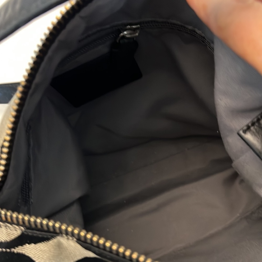 Coach Vintage Shoulder Bag with Signature C's in Light Gray and Black - Picture 9 of 11